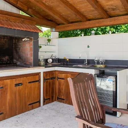 Lovely In With Kitchen Blato na Cetini