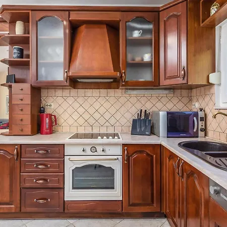 Lovely In With Kitchen Blato na Cetini