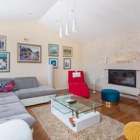 Lovely In With Kitchen Holiday home Blato na Cetini