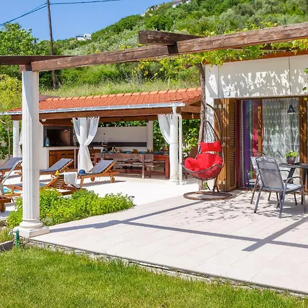 Lovely In With Kitchen Holiday home Blato na Cetini
